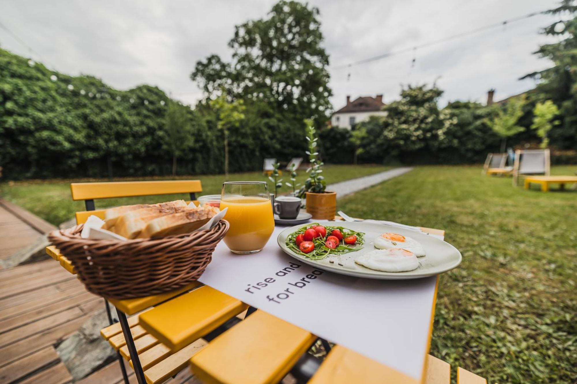 Hotel Republique Sybin Zewnętrze zdjęcie